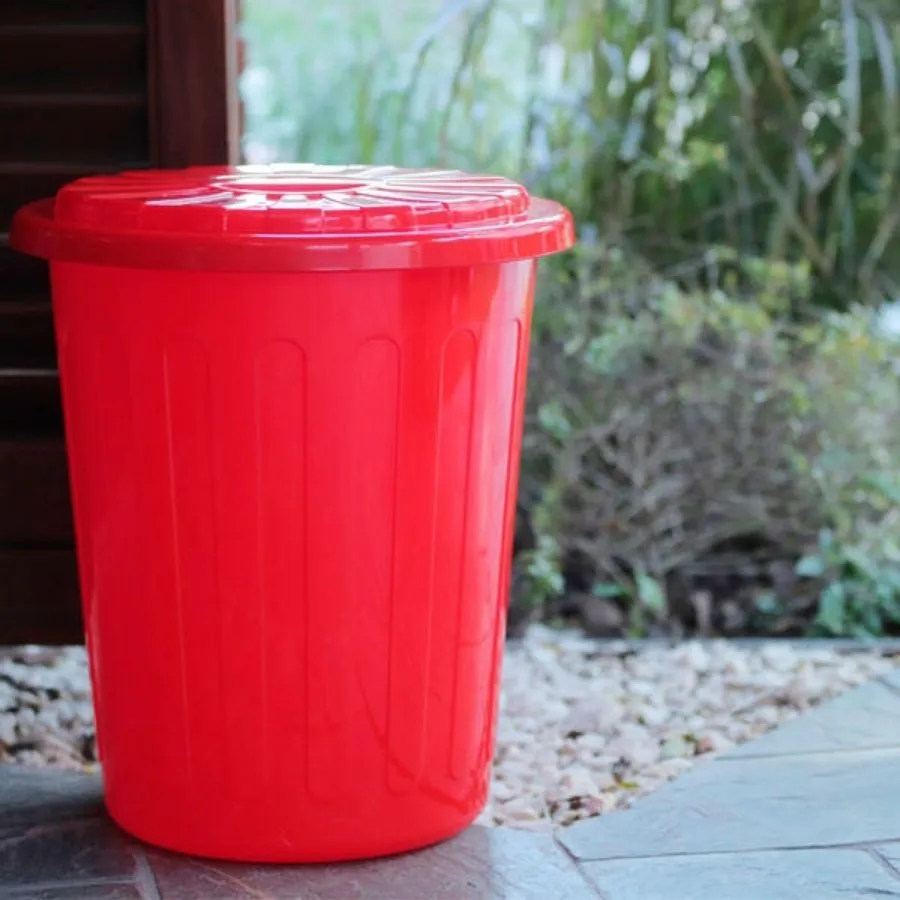 Cesto de residuos plástico con tapa 40 L - COLORES