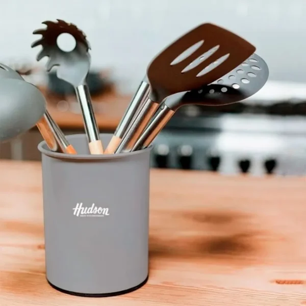 Set de utensilios de nylon x 6 con mango de madera – HUDSON